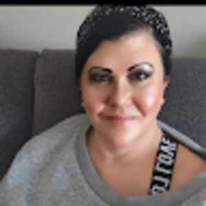 Meet your Posher, Stacy